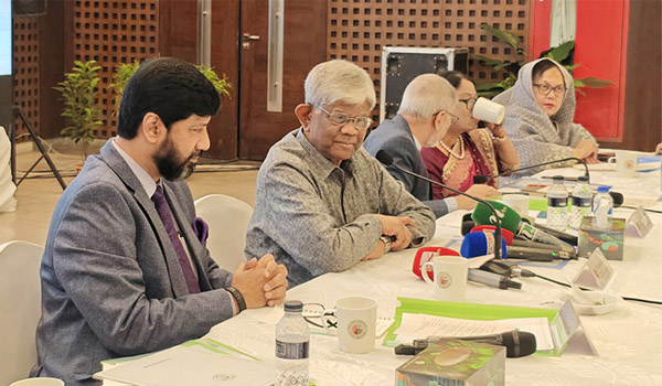 পুঁজিবাজার থেকে সবসময় মুনাফা আসবে এমন ভাবা ভুল : অর্থ উপদেষ্টা