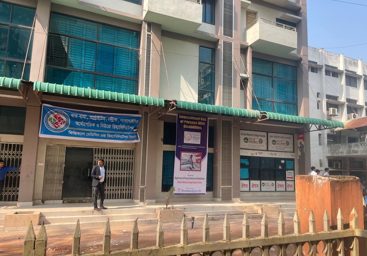 নিষেধাজ্ঞা সত্ত্বেও খুমেক অভ্যন্তরে ওষুধের দোকান চালুর পাঁয়তারা